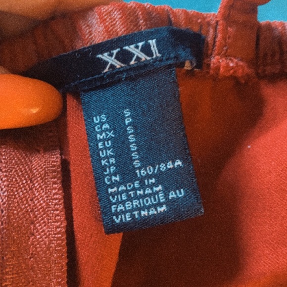 Red Burgundy strapped bustier top. - Picture 3 of 4